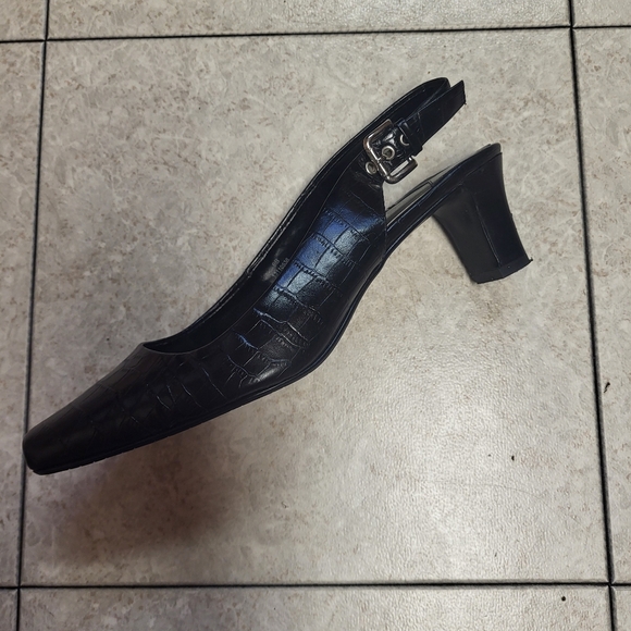 Pierre Michel Genuine Leather Snake Print Heels Buckle Design - Picture 3 of 8